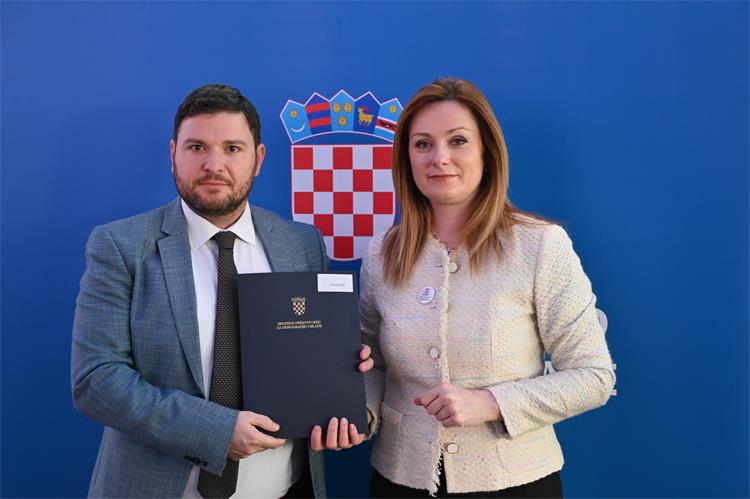 Slika /Direktorij 2/Slike od 13.2024/Dodjela 1.JPG